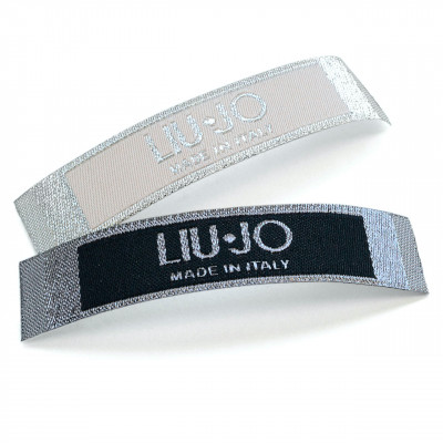 Lurex thread woven label